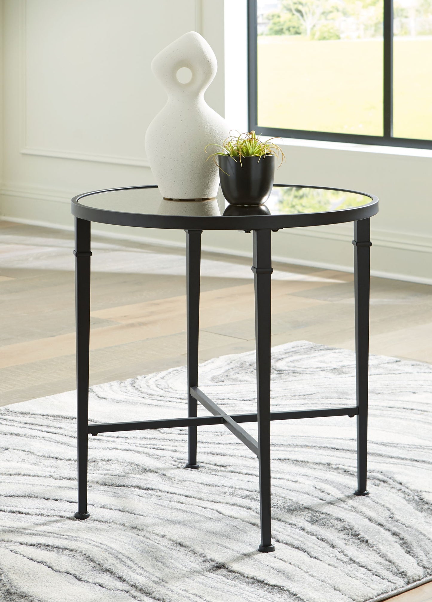 Cadeburg - Accent Table - Black