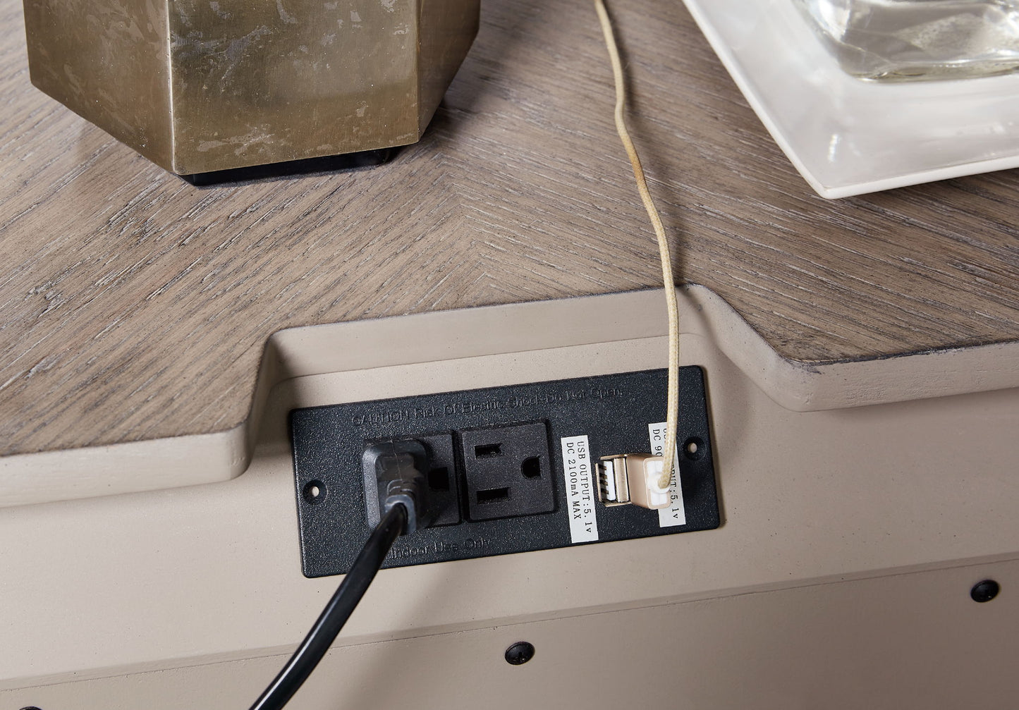 Blairhurst - Three Drawer Night Stand - Light Grayish Brown