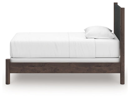 Pamytta - Upholstered Panel Bed