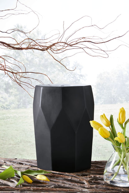 Rhysworth - Stool - Black