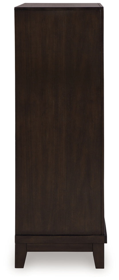 Neymorton - Five Drawer Chest - Dark Grayish Brown